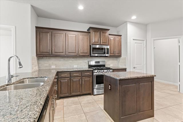 Building Photo - 1117 Scotney Ln