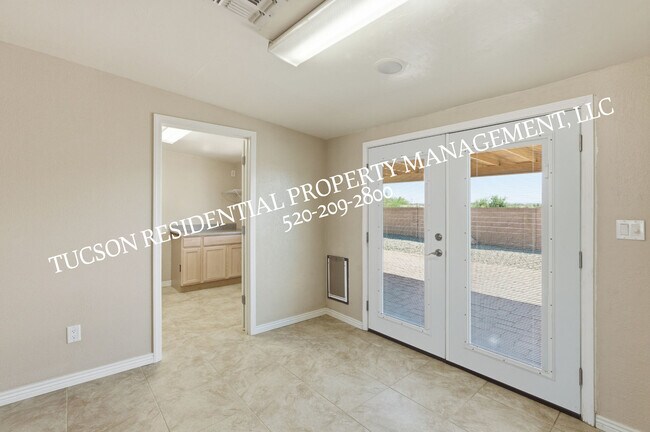 Building Photo - 9712 E Nicaragua Pl