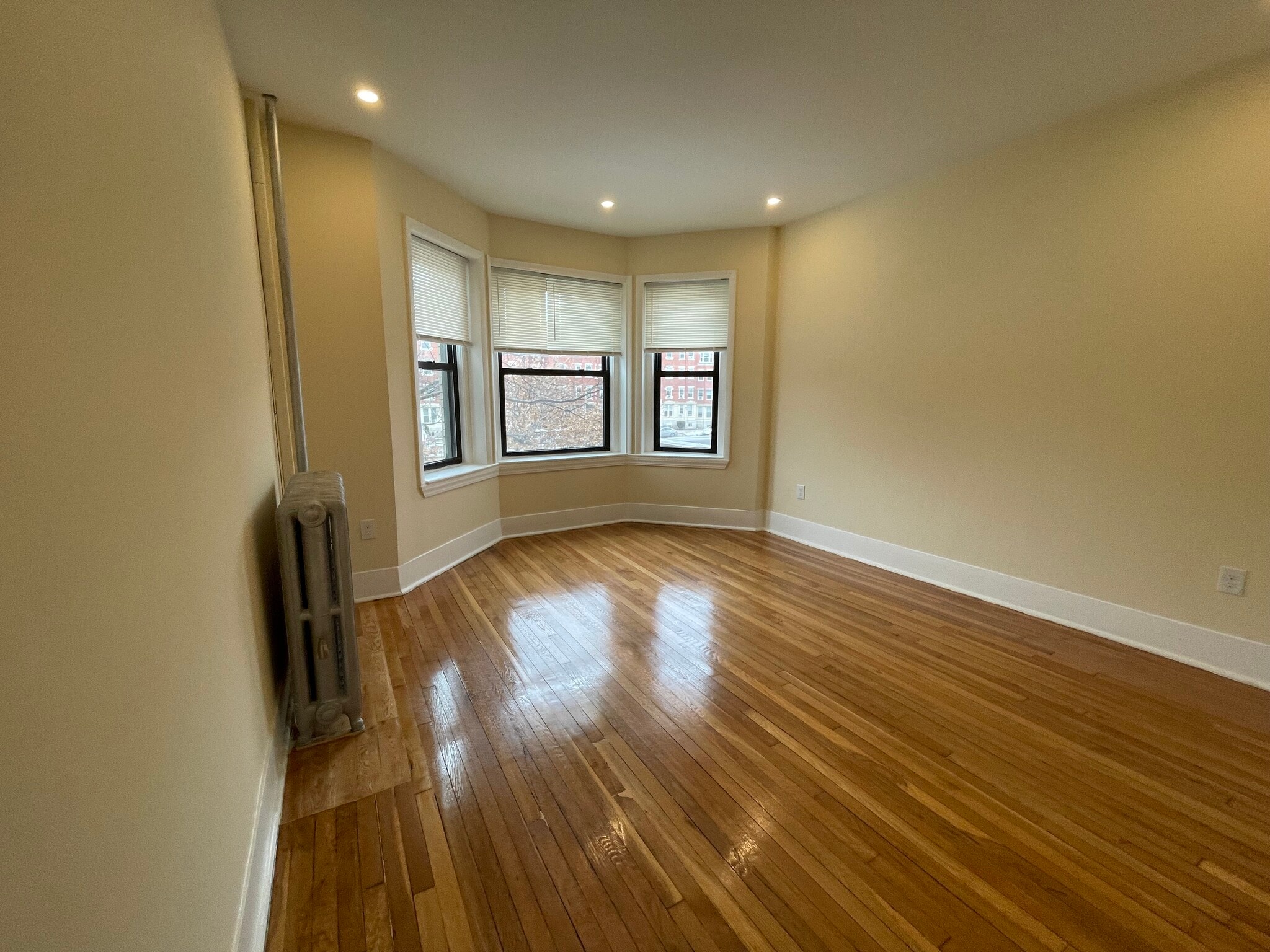 Building Photo - 1318 Commonwealth Ave