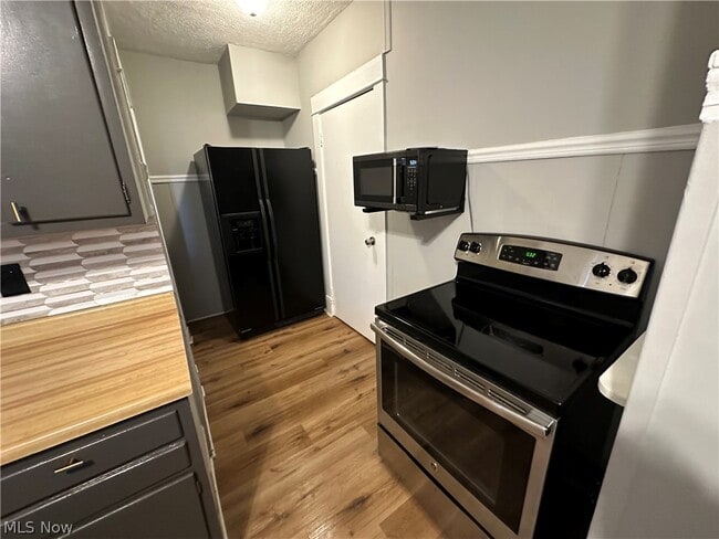 Building Photo - 4408 Alpha Ave