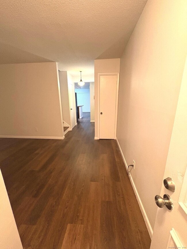 Building Photo - 9 Patricia Rd