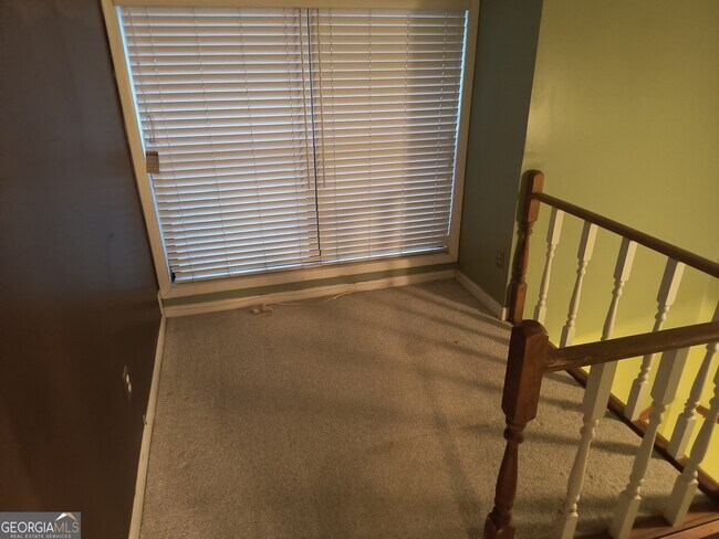 Building Photo - 105 Governors Dr