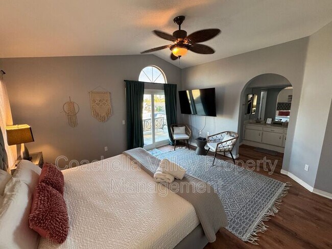 Building Photo - 44060 Dalea Ct