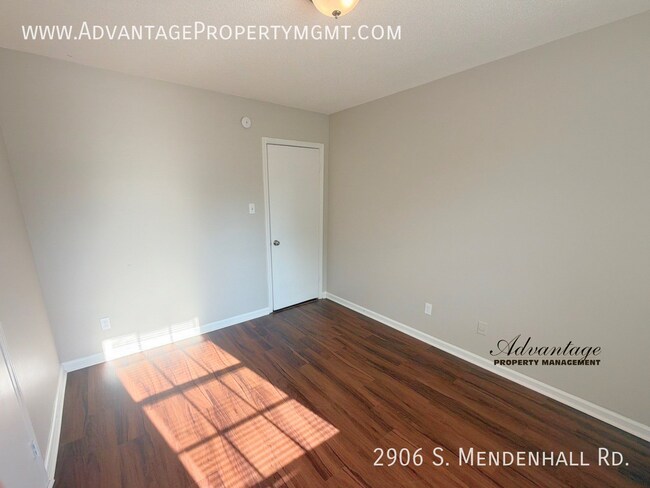 Building Photo - 2906 S Mendenhall Rd