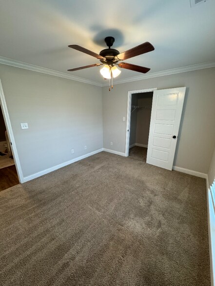 Building Photo - 109 Wynchase Ln