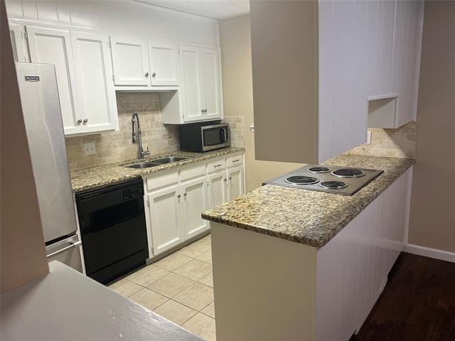 Building Photo - 4227 Altamesa Blvd