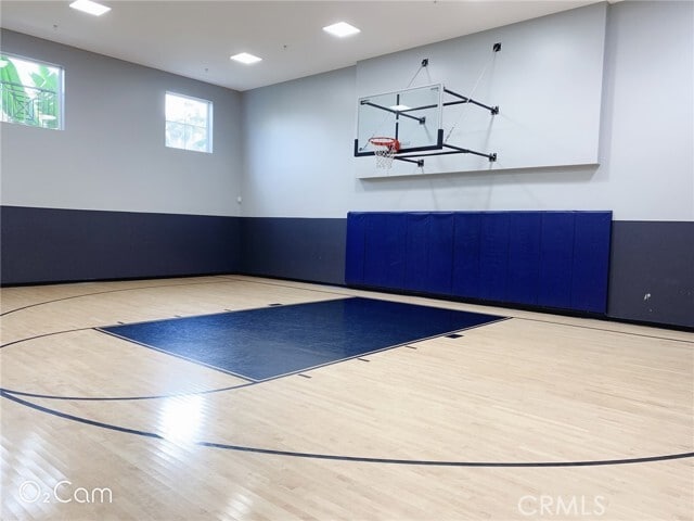 Building Photo - 2324 Scholarship