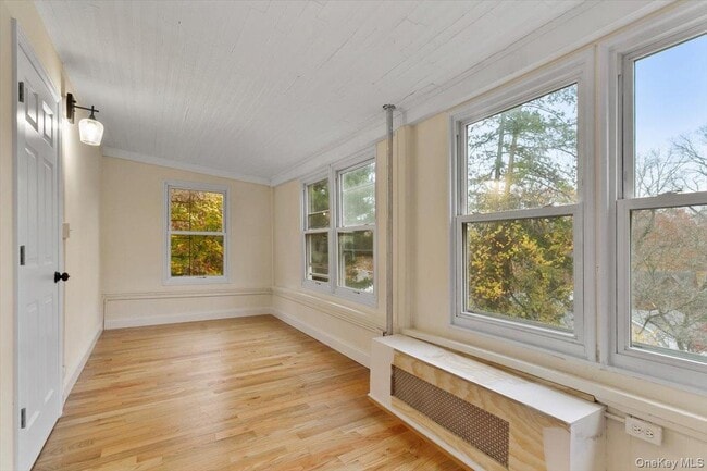 Building Photo - 116 Corlies Ave