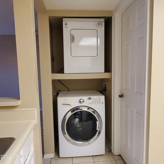 Building Photo - 1645 W Baseline Rd