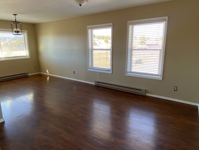 Building Photo - 3 Bedroom, 2 Bathroom Home in Edgewood, NM