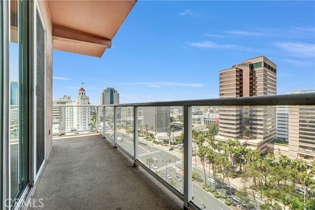 Building Photo - 388 E Ocean Blvd
