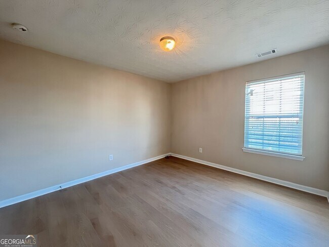 Building Photo - 2751 Spence Ct NE