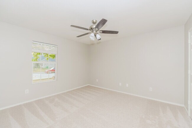 Building Photo - 12921 Pricklybranch Dr