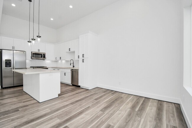 Building Photo - 1507 Robin St