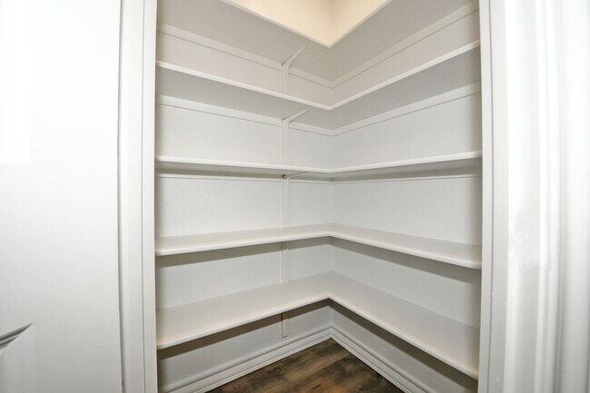 Building Photo - 13035 Minuet Sway