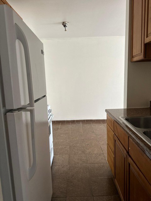 Building Photo - 363 Hawthorne Cir