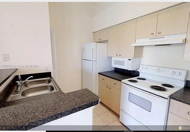 Building Photo - 4190 San Marino Blvd