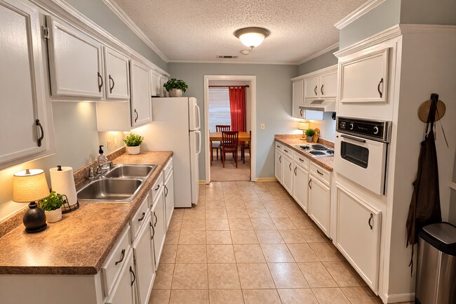 Building Photo - 5 BR 3 full BA House