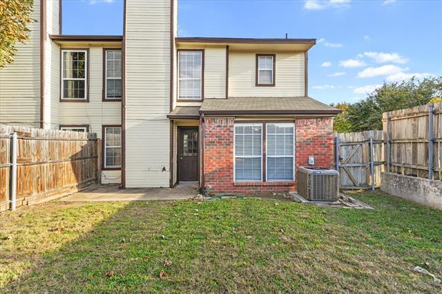 Building Photo - 1001 Weston Dr