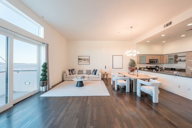 Building Photo - 1234 Wilshire Blvd