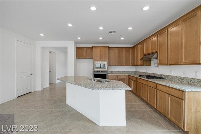 Building Photo - 10 Sun Lily Ln