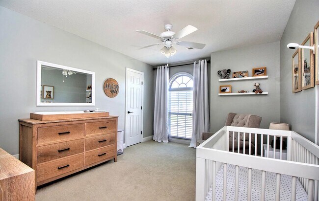 Building Photo - 5106 Tropicana Dr