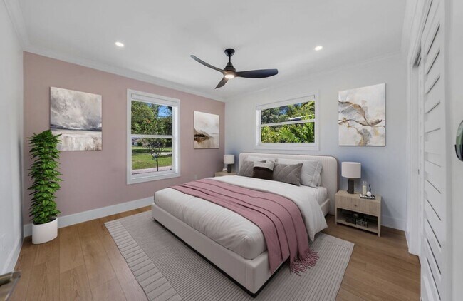 Building Photo - 5120 Carillo St