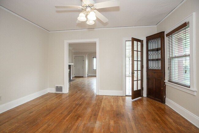Building Photo - 3300 Dellwood Rd