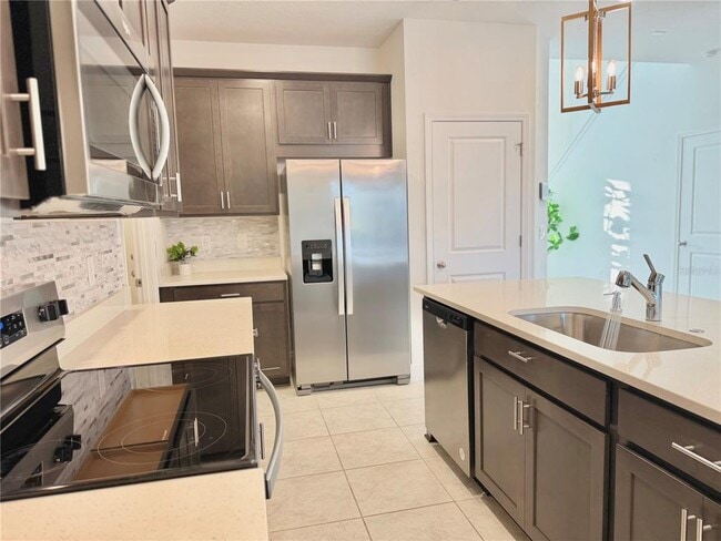 Building Photo - 2104 Axel St