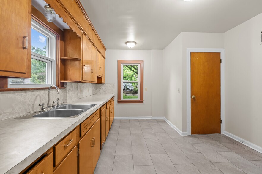Building Photo - 757 Durango Dr