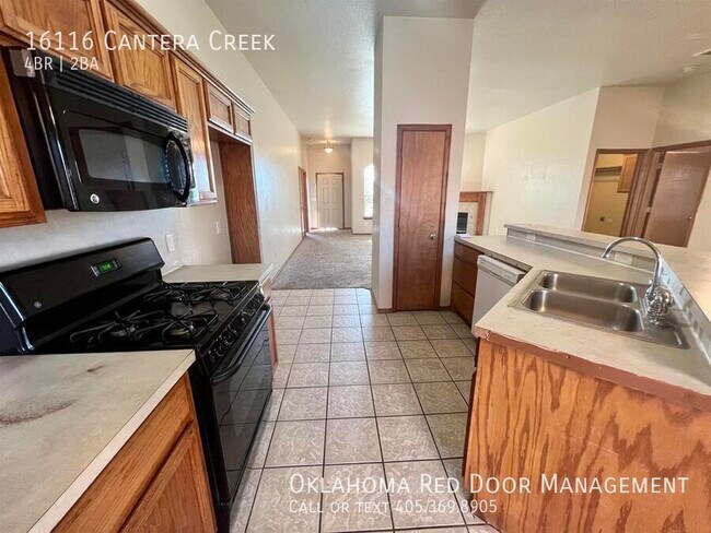 Building Photo - 16116 Cantera Creek Dr