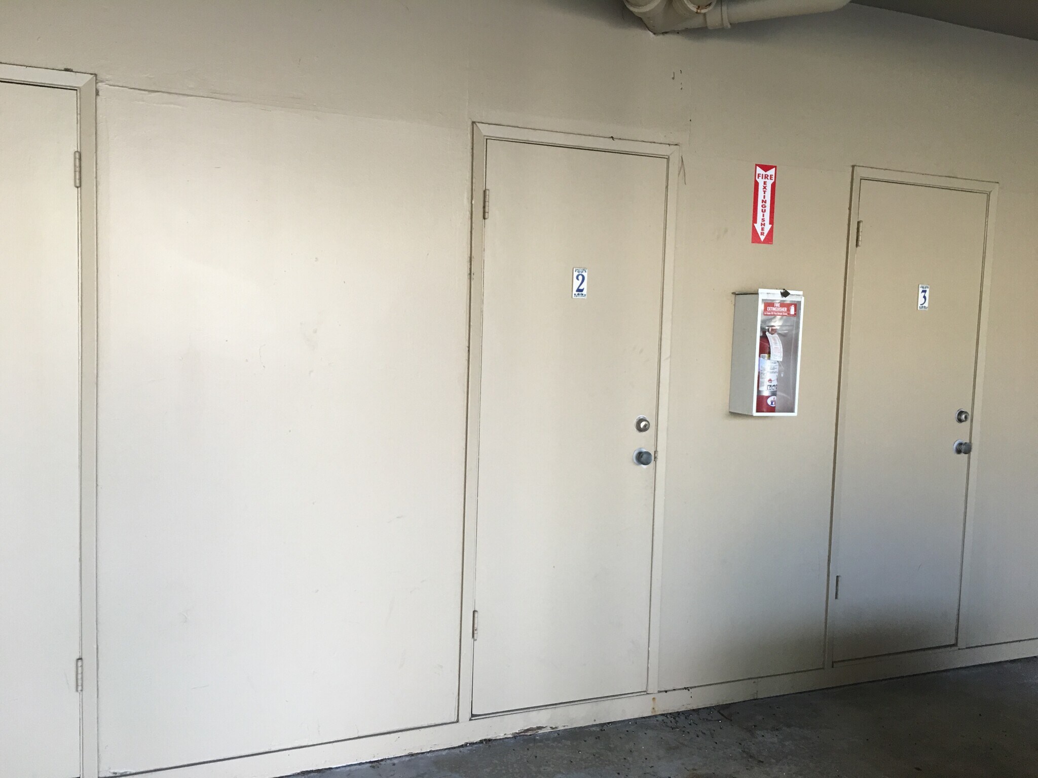 Storage - 660 Roble Ave