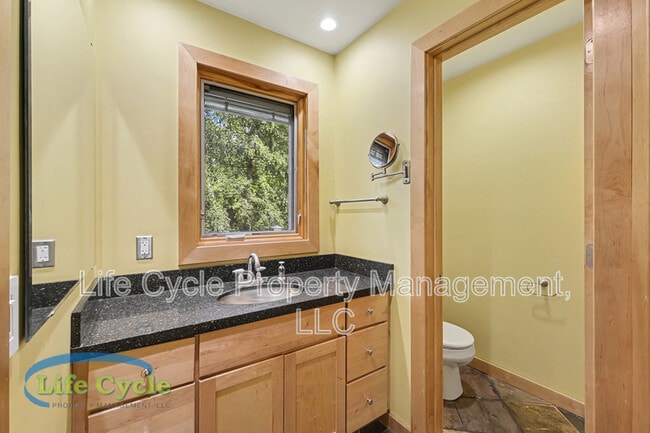 Building Photo - 4395 Shady Oak Ct