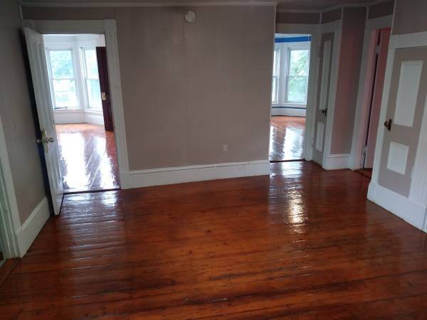 Building Photo - 21 Pleasant St