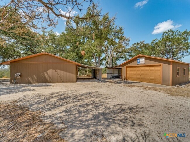 Building Photo - 1660 McIver