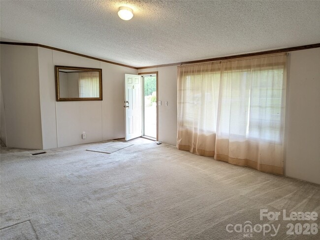 Building Photo - 338 Weathers Creek Rd