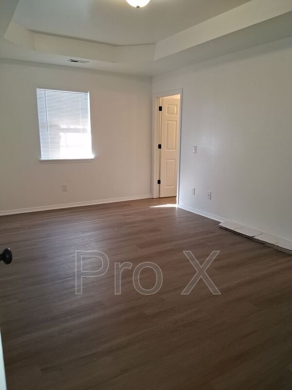 Building Photo - 1403 Camellia Dr