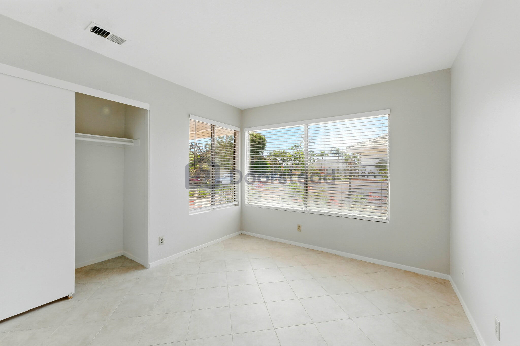 Building Photo - 609 Hoover Ct