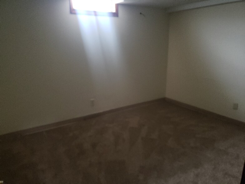 Building Photo - 3117 S Pinecrest St