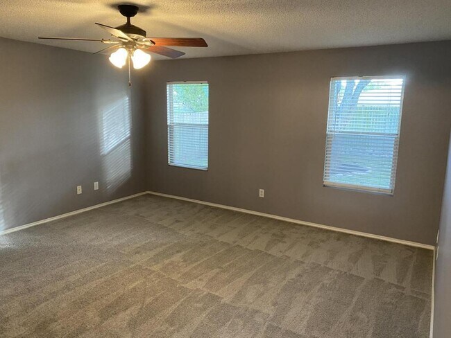 Building Photo - 4603 Courtside Dr