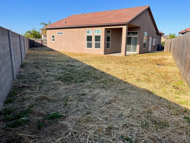 Building Photo - 4396 Wickson Pl