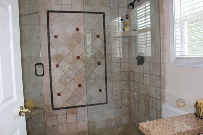 Building Photo - 125 Timberline Ct