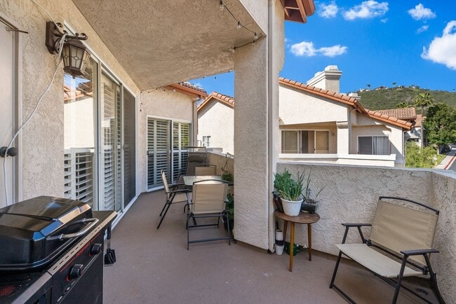Building Photo - Affinity Townhome in Scripps Ranch