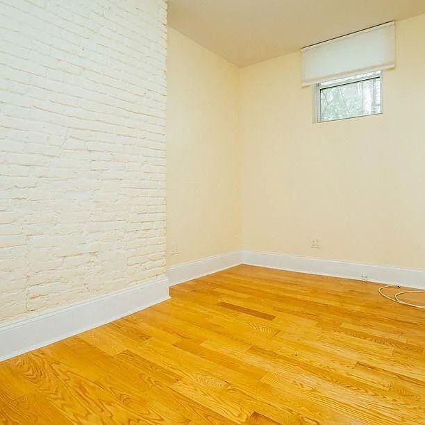 Building Photo - 529 Nostrand Ave