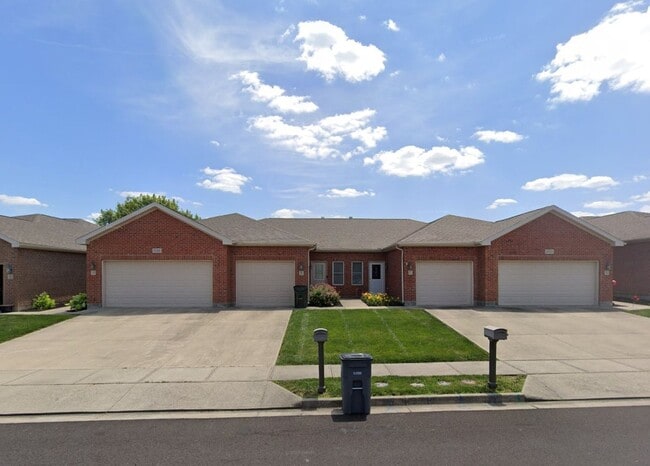 Building Photo - Modern & Spacious 3-Bedroom Ranch Condo – Coming April 2026!