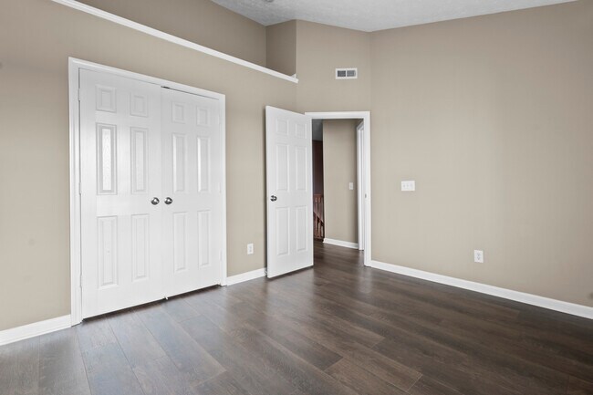 Building Photo - 226 Straughn Ln