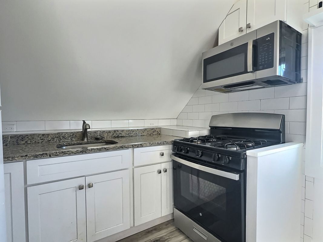 Building Photo - 41 Taff Ave