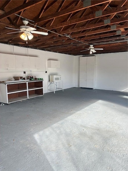 Building Photo - 6905 S Trask St