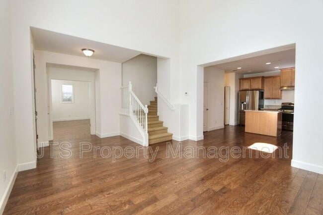 Building Photo - 1209 Lavande Dr