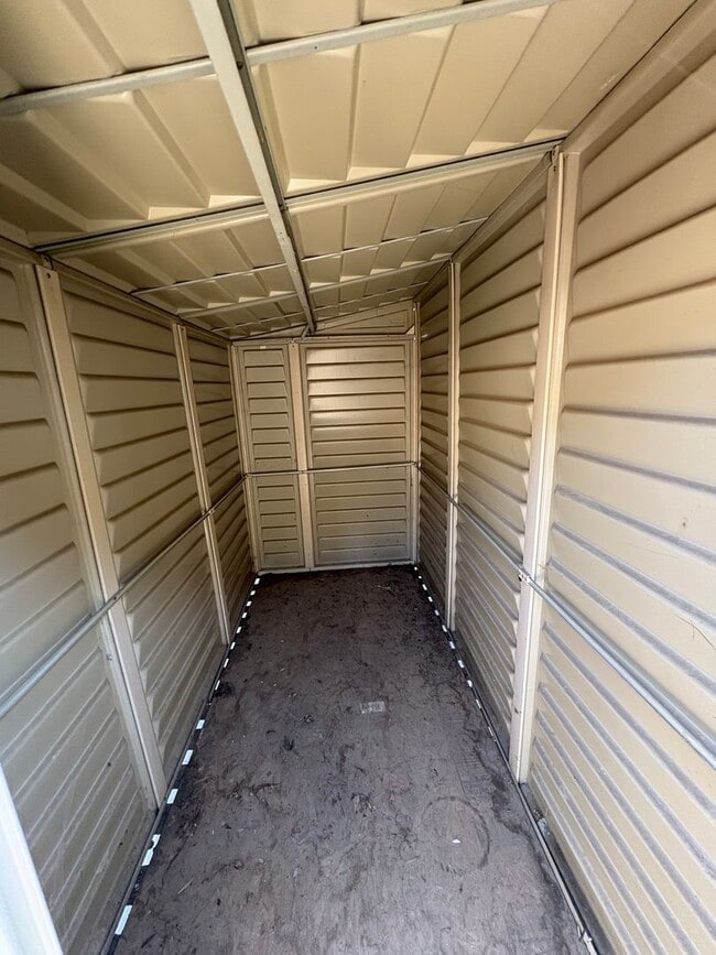 Building Photo - Immaculate NW Visalia home for rent!